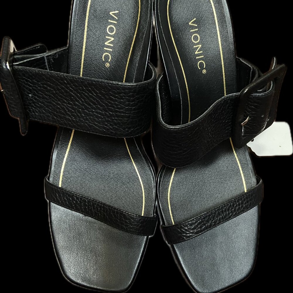 Vionic Heeled Leather Black Sandals